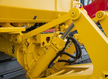 Hydraulic Equipment Maintenance Can Save You Money